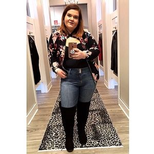 Meet your Posher, Lacy Rae